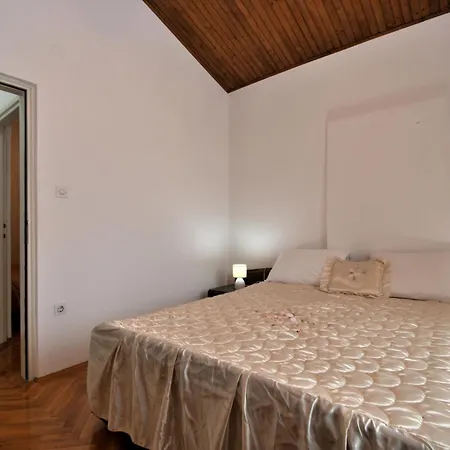 Mirko Apartment